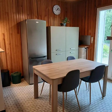 Casa de Férias Avec Piscine Privee, Grand Parc Au Calme Et Vue - Bergerac
